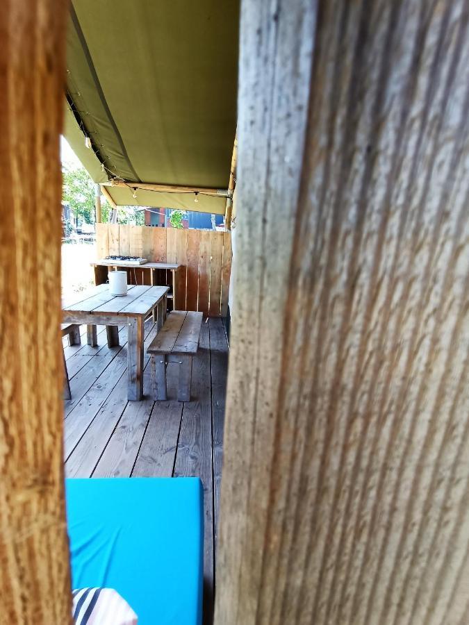 Le Lodge Du Hibou Quarré-les-Tombes Esterno foto